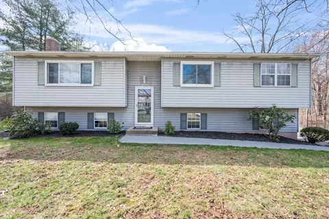 212 Thistle Ln, Southington, CT 06489