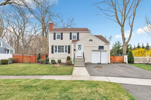 291 Old Spring Rd, Stratford, CT 06614