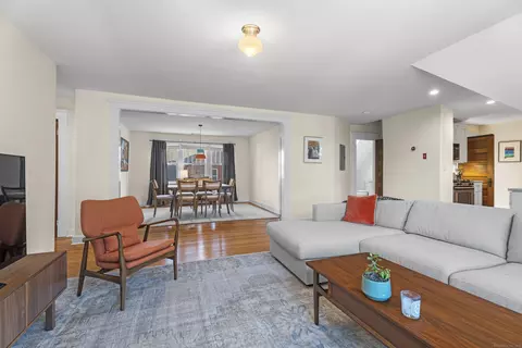637 Orange St #3, New Haven, CT 06511