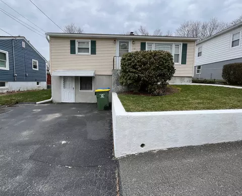 84 Hutchinson St, Waterbury, CT 06708