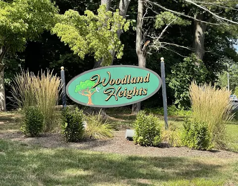 84 Woodland Dr #84, Cromwell, CT 06416