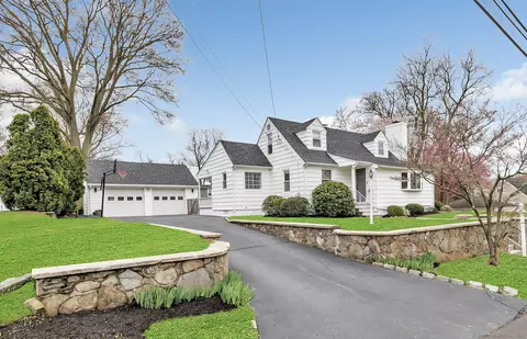 141 Wilton Rd, Fairfield, CT 06824
