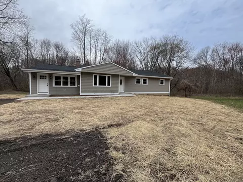 84 Westfield St, Middletown, CT 06457