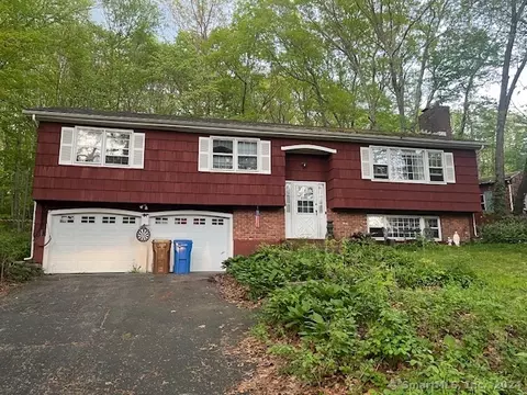 18 Button Rd, Shelton, CT 06484