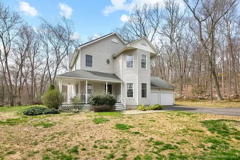 5 Forest Ridge Rd, Haddam, CT 06438