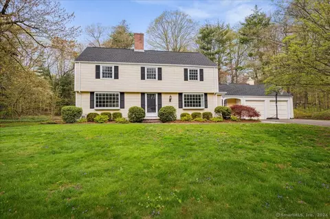28 Westmont St, West Hartford, CT 06117