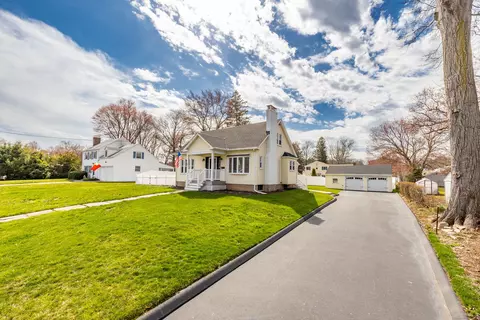 15 Edward St, Wethersfield, CT 06109