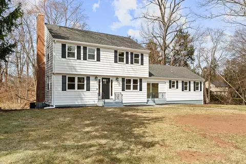 194 Stocking Brook Rd, Berlin, CT 06037