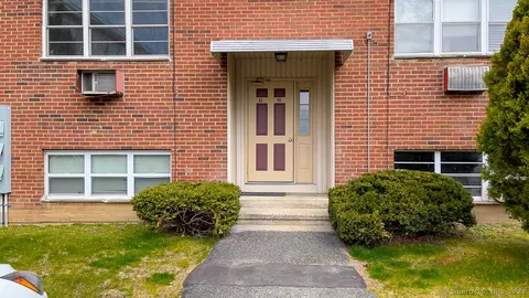 86 Belair Dr #86, New Milford, CT 06776