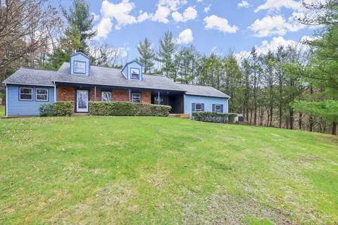 52 Topledge Rd, Redding, CT 06896