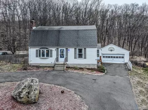 44 Perkins St, Bristol, CT 06010
