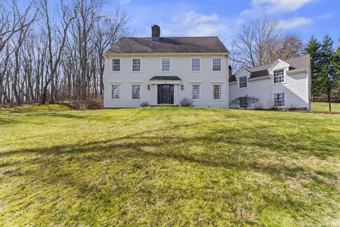 18 Palestine Rd, Newtown, CT 06470