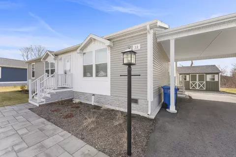 12 Millwood Dr, Montville, CT 06353