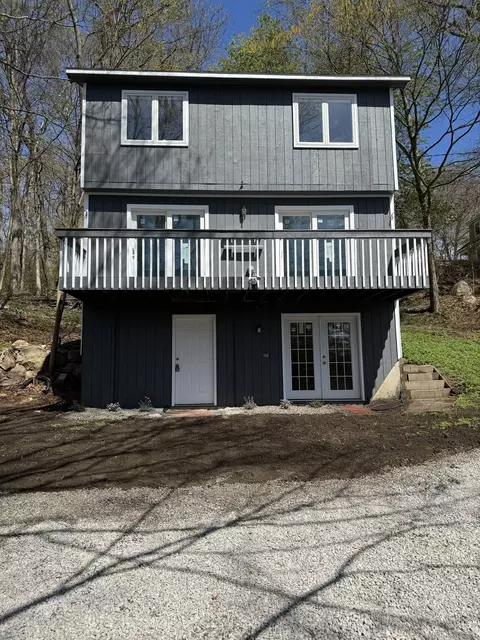 117 Edge Hill Rd, East Lyme, CT 06357
