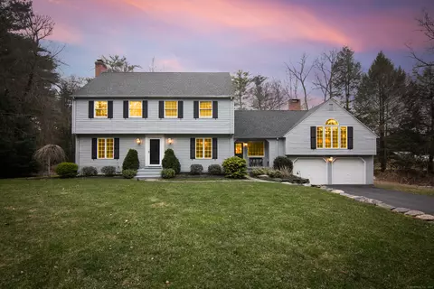 107 Brookmoor Rd, Avon, CT 06001