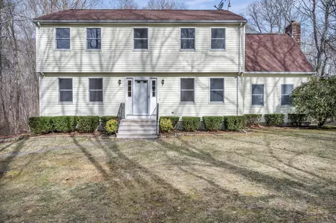 360 Hubbard Rd, Haddam, CT 06441
