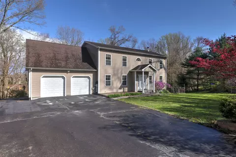 1015 Shepard Ave, Hamden, CT 06514