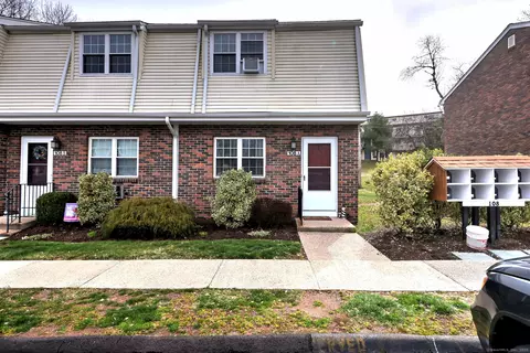 108 N Turnpike Rd #A, Wallingford, CT 06492