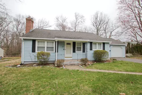 135 East Rd, Bristol, CT 06010