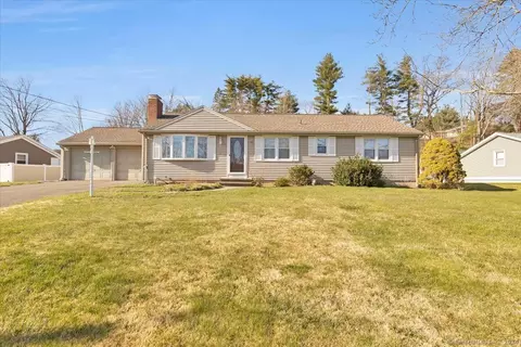 114 Harvest Hill Rd, Berlin, CT 06037