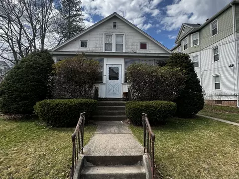 324 Oak St, New Britain, CT 06051