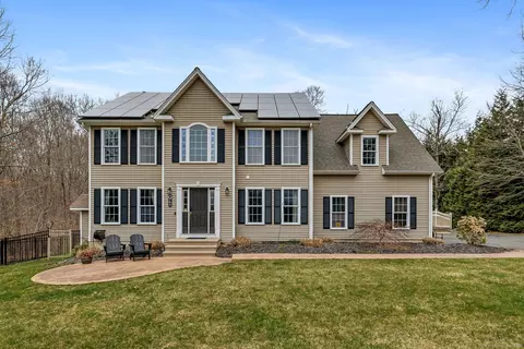91 Cirillo Dr, Colchester, CT 06415