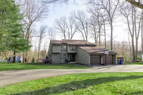 37 Olson Dr, Southington, CT 06489