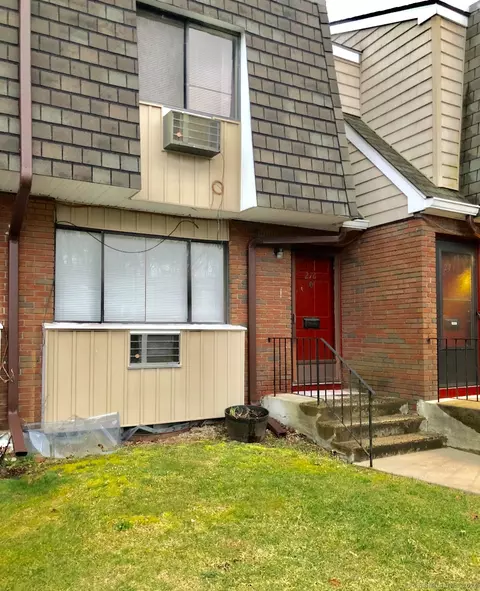 276 High Path Rd #276, Windsor, CT 06095
