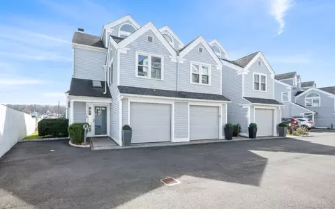243 Front St #1, New Haven, CT 06513