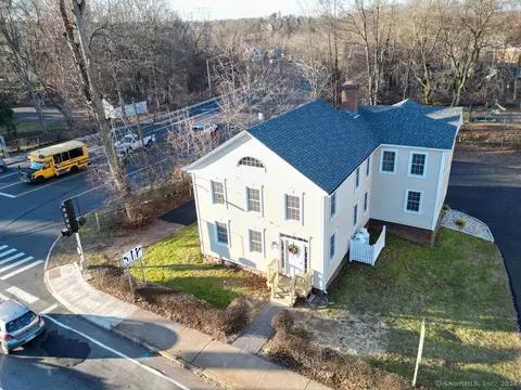 324 Washington St, Middletown, CT 06457