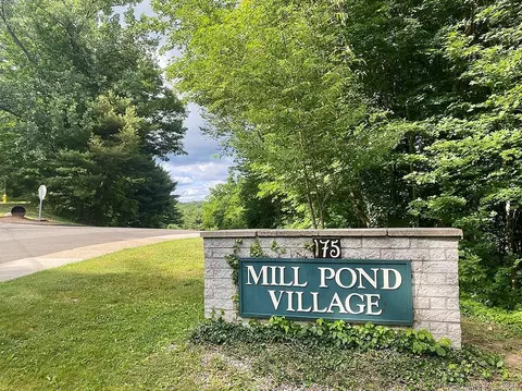 175 Mill Pond Rd #404, Hamden, CT 06514