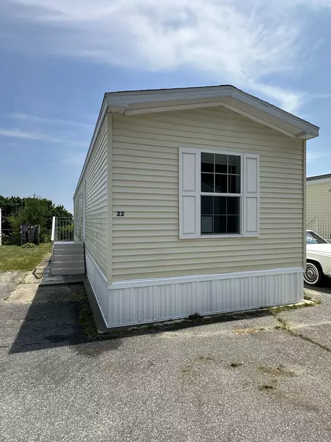 435 High St # 22, Mystic, CT 06355