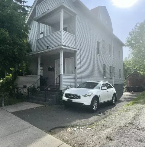 149 Glen St, New Britain, CT 06051