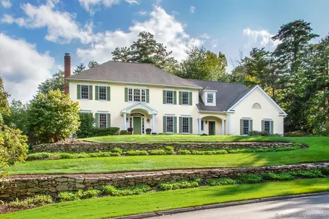 52 Old Stone Xing, Simsbury, CT 06092