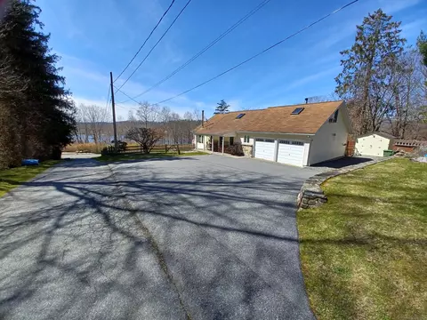 1 Lancaster Rd, New Fairfield, CT 06812
