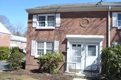 65 Kohanza St #65, Danbury, CT 06811