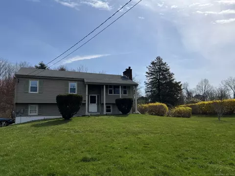 69 Whisconier Rd, Brookfield, CT 06804