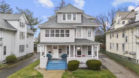 524 W Taft Ave, Bridgeport, CT 06604