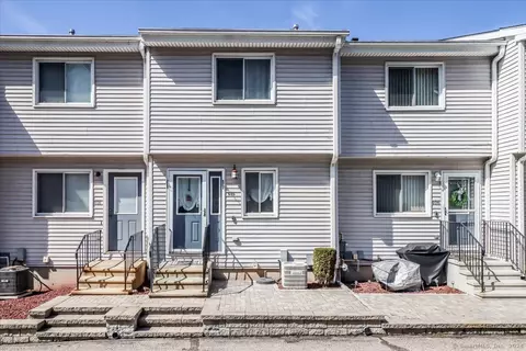 273 Derby Ave #405, Derby, CT 06418