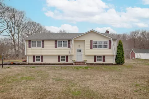 132 Tripp Rd, Ellington, CT 06029