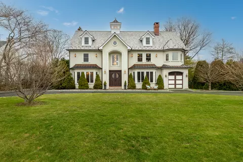 2108 Shippan Ave, Stamford, CT 06902