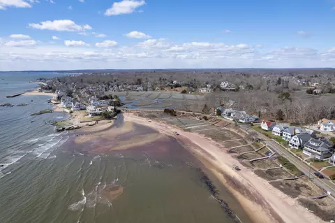 35 Seaview Ave, Madison, CT 06443