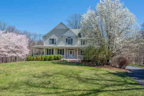 6 Autumns Way, Brookfield, CT 06804