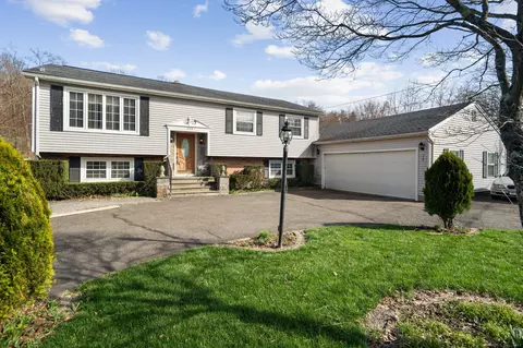 225 Union City Rd, Naugatuck, CT 06770