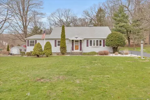 284 Bristol St, Waterbury, CT 06708