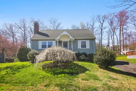 268 Cavan Ln, Glastonbury, CT 06033