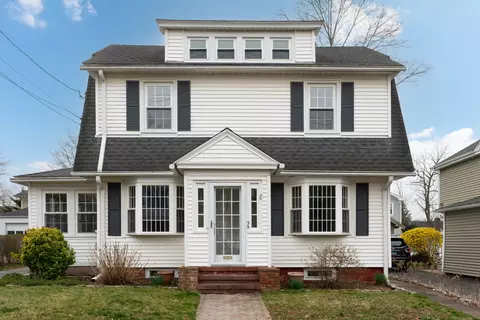 58 Elihu St, Hamden, CT 06517