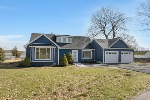 1 Crest Rd, Danbury, CT 06811