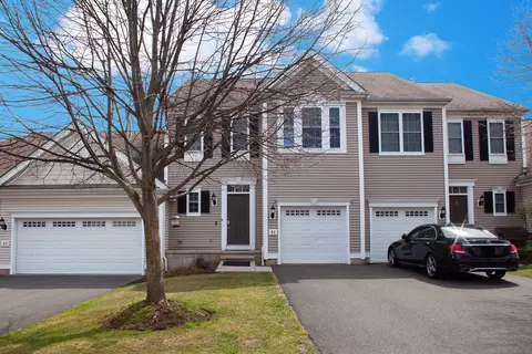 83 Sterling Dr #83, Newington, CT 06111