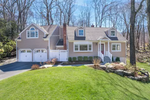 36 Rolling Ridge Rd, Ridgefield, CT 06877